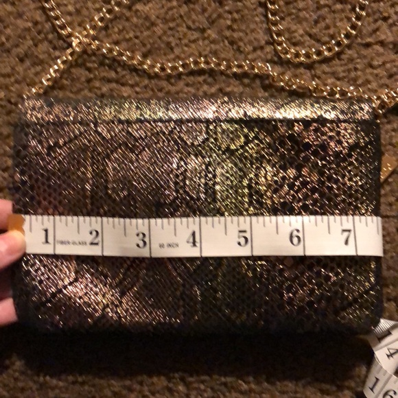 EUC Hobo International crossbody/wristlet - Picture 11 of 13